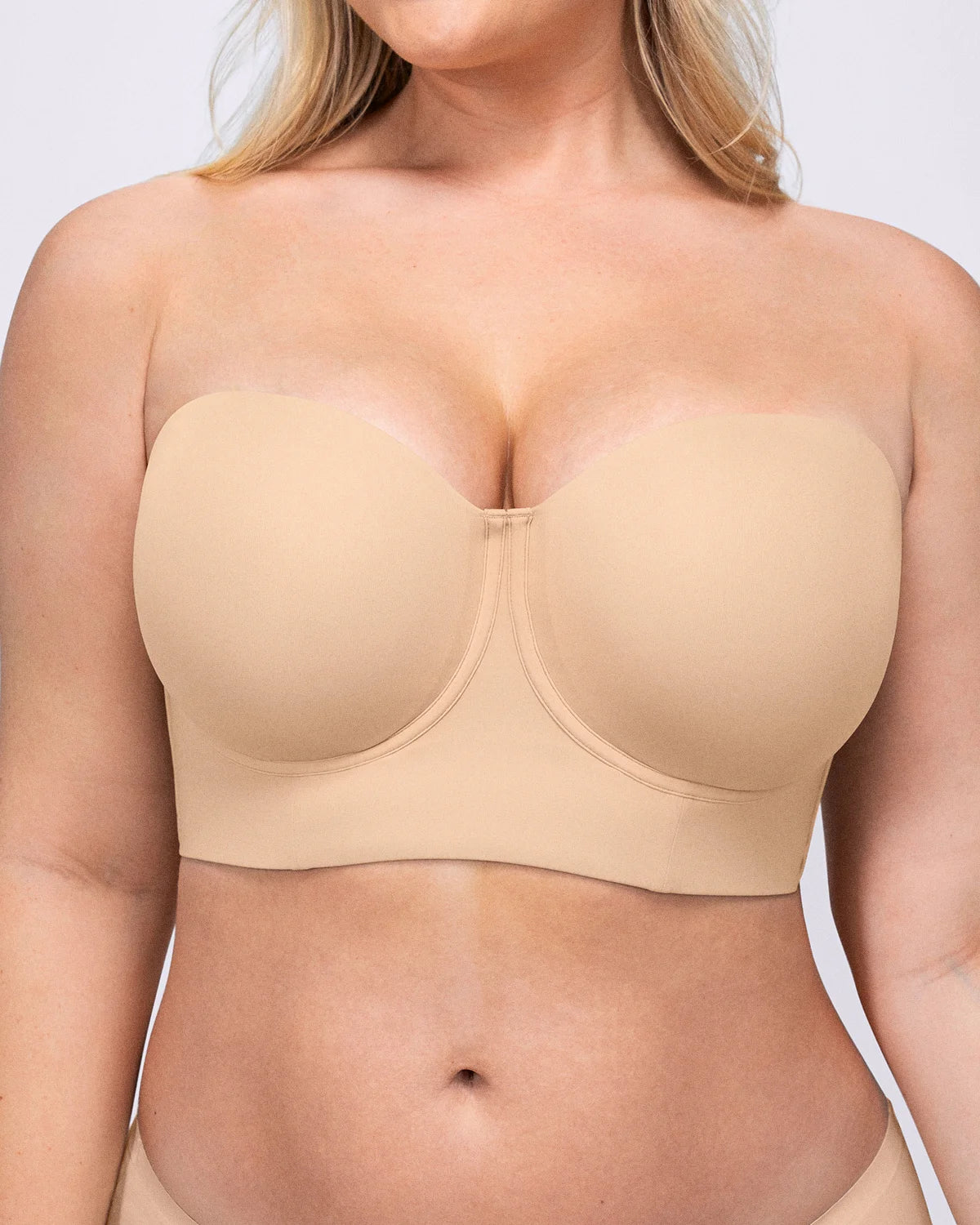 Bare Essentials™ AirSlim® Smoothing Strapless Convertible Bra - Image 15