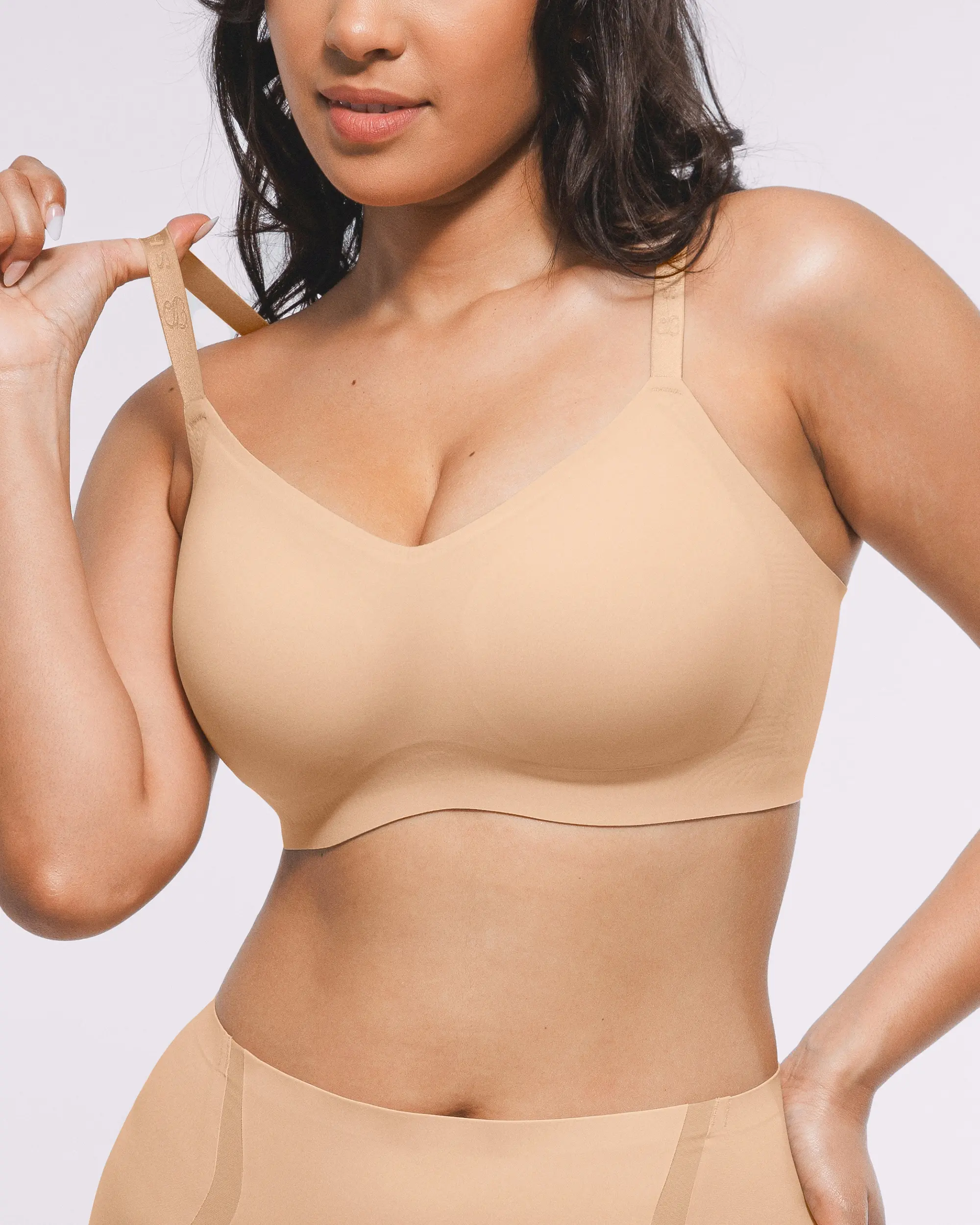 Bare Essentials™ Cream Touch™ Smoothing Wireless Bra - Image 17