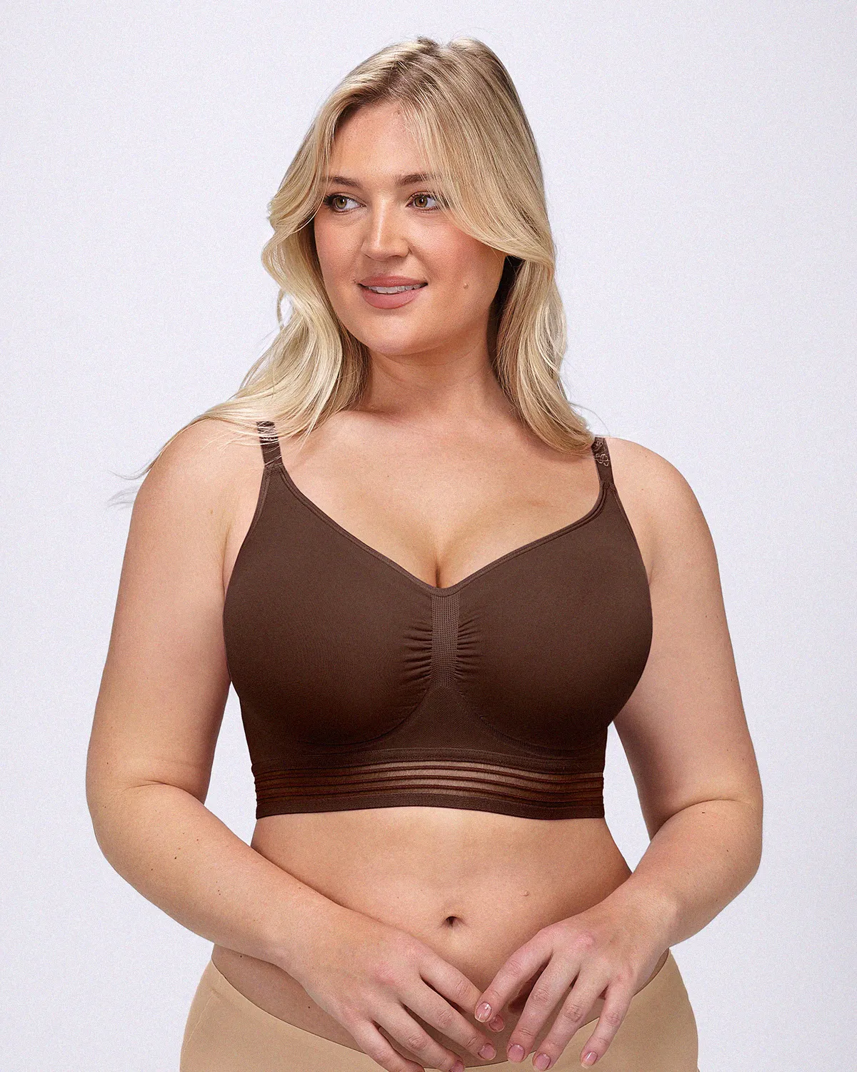 Bare Essentials™ Defineline™ All Day Comfort Wireless Bra - Image 3