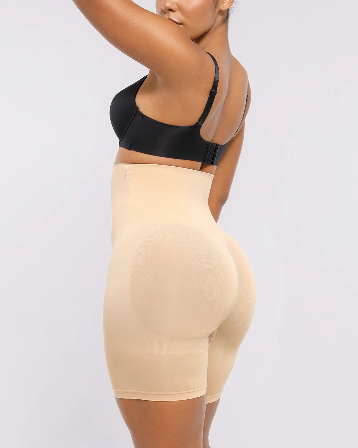 Bare Essentials™ Skin Flow Everyday Shaping Short - Image 20